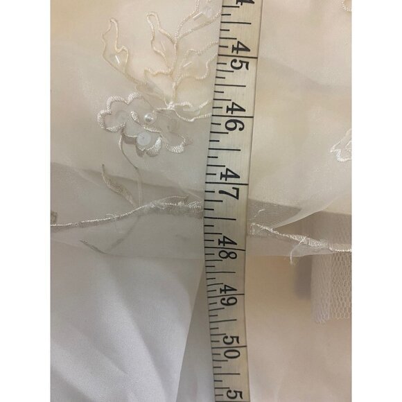 PC Mary's Mech Lined Embroidered Strapless Ivory Wedding Dress - Medium - Picture 9 of 13